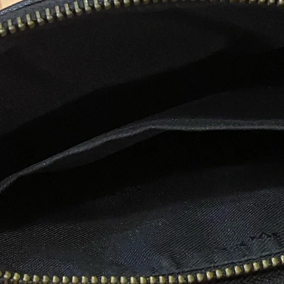 Coach CROSSBODY CLUTCH IN GRAIN LEATHER WITH SOUVENIR EMBROIDERY - Picture 12 of 12